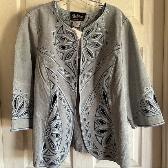 NWT Bob Mackie Wearable Art vintage leather coat with beautiful cut outs. - Picture 9 of 9